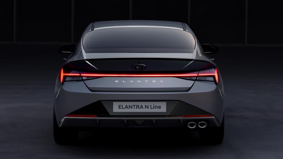  Hyundai Elantra N Line (CN7) 2020 года  (фото 2 из 8)